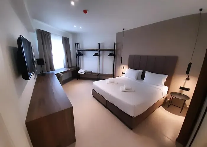 Elite Centre Hotell 3*